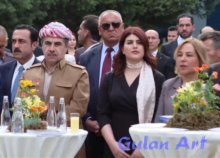 لە شاری هەولێر پەردە لەسەر پەیكەری (فەلەكەدین كاكەیی) لادرا