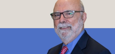 ڕۆزێنتاڵ ئەلڤێس   پرۆفیسۆری ڕۆژنامەگەری و ڕاگەیاندن لە زانكۆی تێكساس بۆ گوڵان:  لە ماوەی 15 ساڵی ڕابردوودا تەنیا لە ئەمریكا نزیكەی 3000 ڕۆژنامە داخراون و نەیانتوانی بەردەوام بن و  درێژە بە كاری خۆیان بدەن