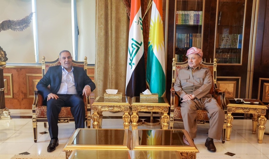 Serok Barzanî li gel Ehmed Menfî civiya