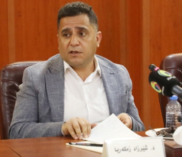 پ.د. شێرزاد زەكەریا  مامۆستای زانكۆی زاخۆ:     هەندێ لە هێزە  سیاسییەكان هەوڵ دەدەن، دادگای فیدڕاڵی جێگەی (كودەتا سەربازییەكان)ی ڕژێمەكانی پێشووی عێراق بگرێتەوە