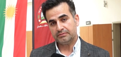 د.پێشڕەو عەلی  مامۆستای زانستە سیاسییەكان لە زانكۆی سلێمانی:  لەم بارودۆخەی ناوچەكە پێیدا تێدەپەڕێت هەرێمی كوردستان مەحكوومە بەوەی هاوسەنگی لە نێوان جەمسەرە دژەكان ڕابگرێت