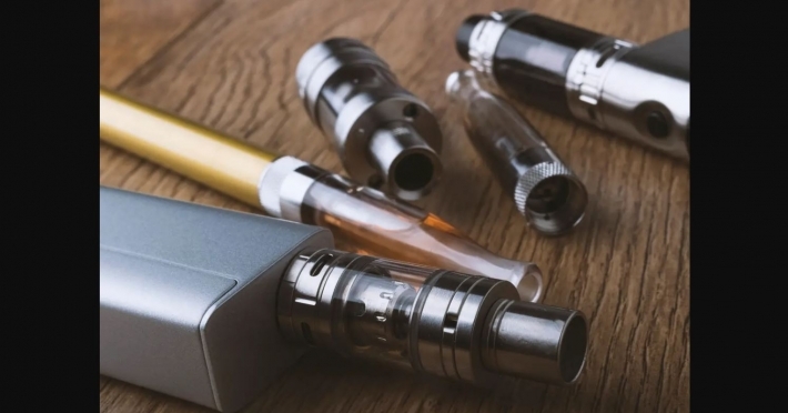 ماذا يحدث لجسمك عند تدخين السجائر الإلكترونية؟