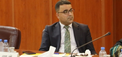 شڤان حەمدی  ئەندامی بازنەی گفتوگۆ:     عێراق دەوڵەتێكی لاواز و ئەڵقە هەرە لاوازەكەی ناو هاوكێشەی گێژاوی ململانێ نێودەوڵەتییەكانە كە ئێستا لە ‌ناوچەكە و ڕۆژهەڵاتی ناوەڕاست بەڕێوە دەچێت