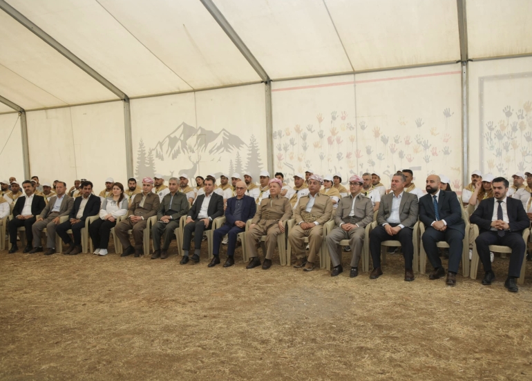 ســـەرۆک بـــارزانـــی سەردانی خێوەتگەی تایبەت بە گەنج و لاوانی کوردستانی سووریای کرد