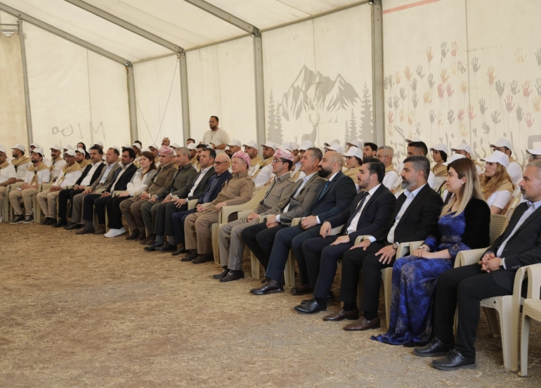 ســـەرۆک بـــارزانـــی سەردانی خێوەتگەی تایبەت بە گەنج و لاوانی کوردستانی سووریای کرد