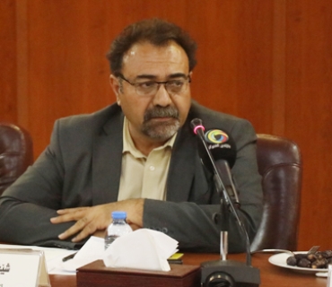 شێخ سدیق  جێگری سكرتێری حزبی شیوعیی كوردستان:     هەرێمی كوردستان بەسەر دوو بەرەدا دابەش بووە، بۆیە ناتوانرێت ڕاستەهێڵێك بدۆزرێتەوە، بۆ ئەوەی بتوانین مامەڵە لەگەڵ هەڕەشە و ئالنگارییەكان بكەین