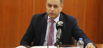 ئـــەبــــو مــیــســاق ئـــەلـــمـــەســـاری  ئەندامی مەكتەبی سیاسیی ڕێكخراوی بەدر و سیاسەتمەداری عێراقی:     هەولێر بەشدار بووە بۆ ئەوەی ئەمریكا و سەرۆكەكەی ڕازی بن، پێشوازی لە محەمەد شیاع سوودانی سەرۆك وەزیرانی عێراق بكەن