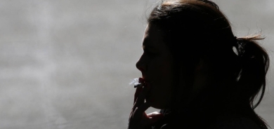 كيف يؤثر التدخين على وزن الجنين خلال الحمل؟