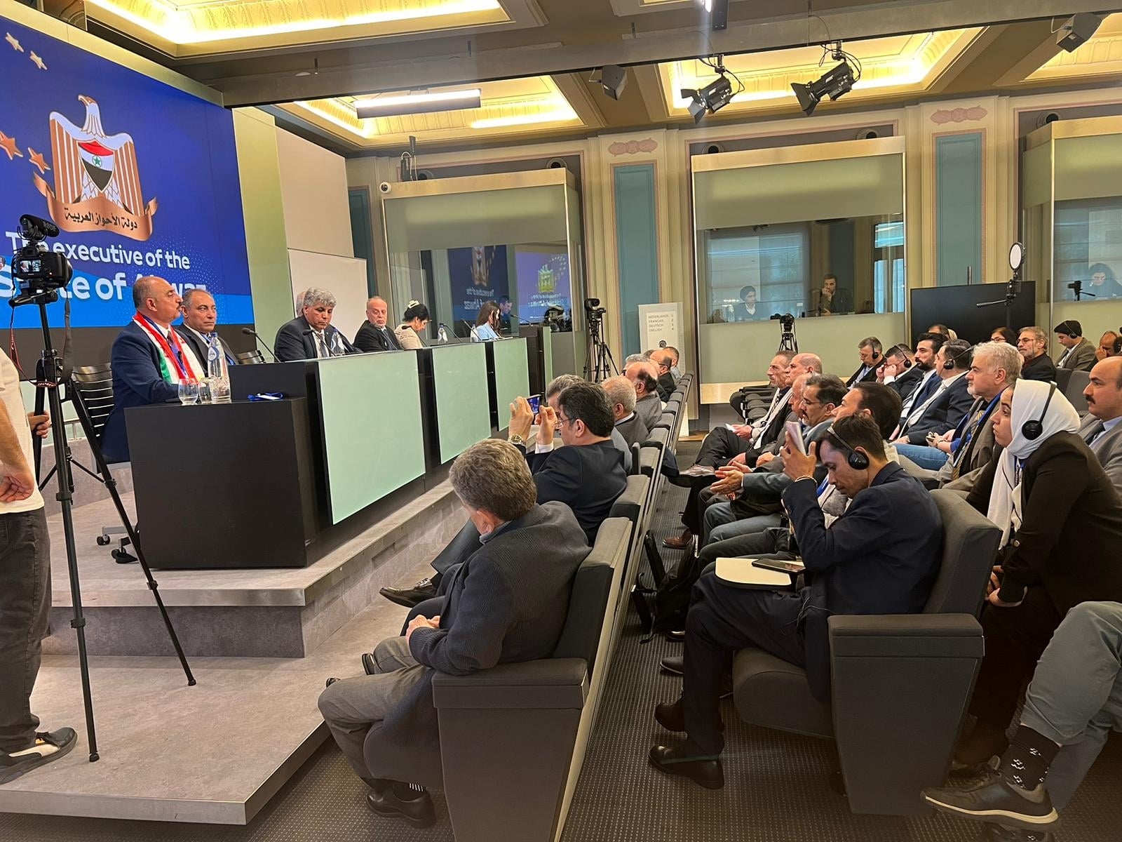  غەفوور مەخموورى لە (کۆڕبەندى نێودەوڵەتى ئاسایش و ئاشتى لە رۆژهەڵاتى ناوەڕاستدا) لە بڕۆکسل:  *چارەسەری پرسی گەلى كوردستان و نەتەوە بندەستەکانى ناوچەکە تەنها سەربەخۆیی و دامەزراندنى دەوڵەتە*
