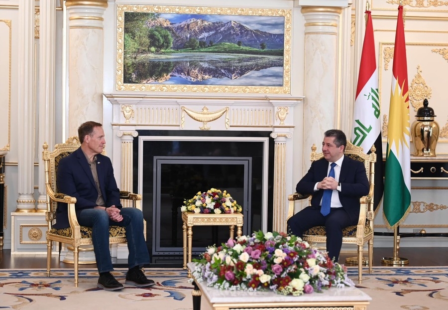 Serokwezîr li gel şandeke Amerîkî     civiya