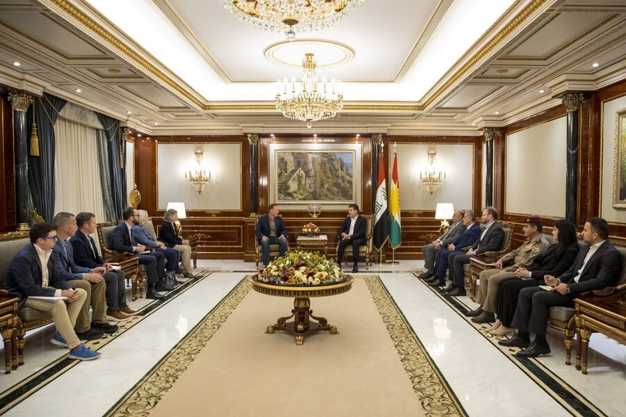 Nêçîrvan Barzanî û şanda Senatorên Amerîkî civiyan