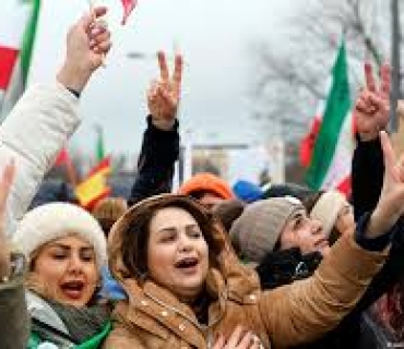 گردبوونەوەی ئێرانییەکان لە دەرەوەی وڵات بۆ شەرمەزارکردنی حوکمی لەسێدارەدان لە ئێران