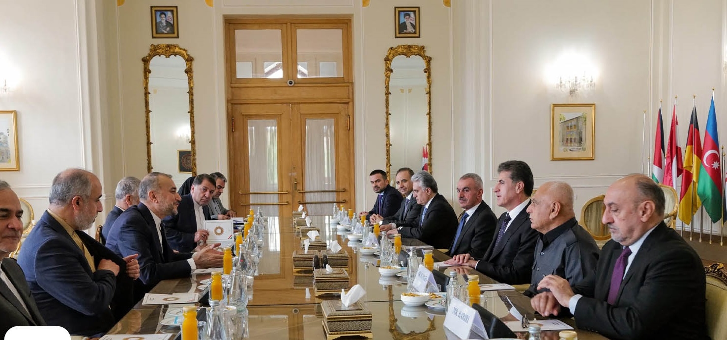 رئيس إقليم كوردستان ووزير الخارجية الإيراني يبحثان العلاقات الثنائية بين أربيل وطهران