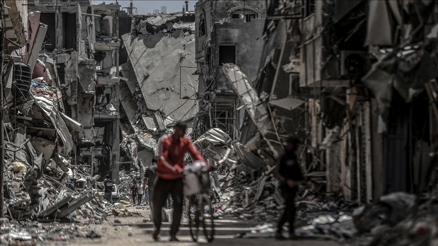 ژمارەی قوربانیانی هێرشەکانی ئیسرائیل بۆ سەر غەززە گەیشتە ٣٤ هەزار و ٧٣٥ کەس