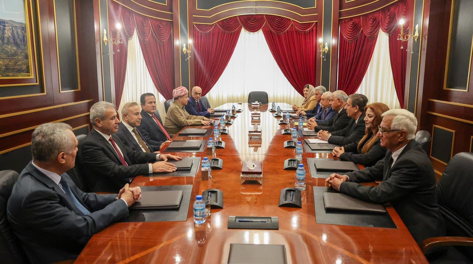 مسعود بارزاني و ENKS يناقشان مستقبل الكورد في سوريا