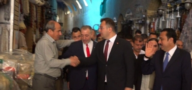 Konsulê Giştî yê Tirkiyeyê diçe Sûka Qeyseriya Hewlêrê û hevxemiya xwe diyar dike