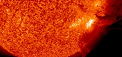 عاصفة شمسية 