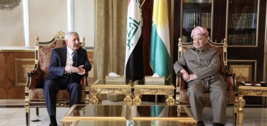 ســـەرۆک بـــارزانــی پێشوازی لە سەرۆککۆماری عێراق دەکات