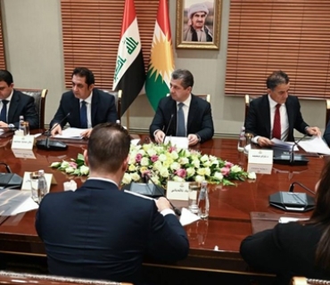 سەرۆکی حکوومەت سەرپەرشتیی یەکەم کۆبوونەوەی ئەنجومەنی باڵای دەستەی متمانەبەخشین بە دامەزراوەکان و پرۆگرامەکانی پەروەردە و خوێندنی باڵا دەکات