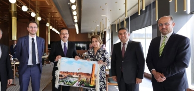 محافظ أربيل وعضو مجلس اللوردات البريطاني يبحثان تطوير قطاع التعليم بإقليم كوردستان