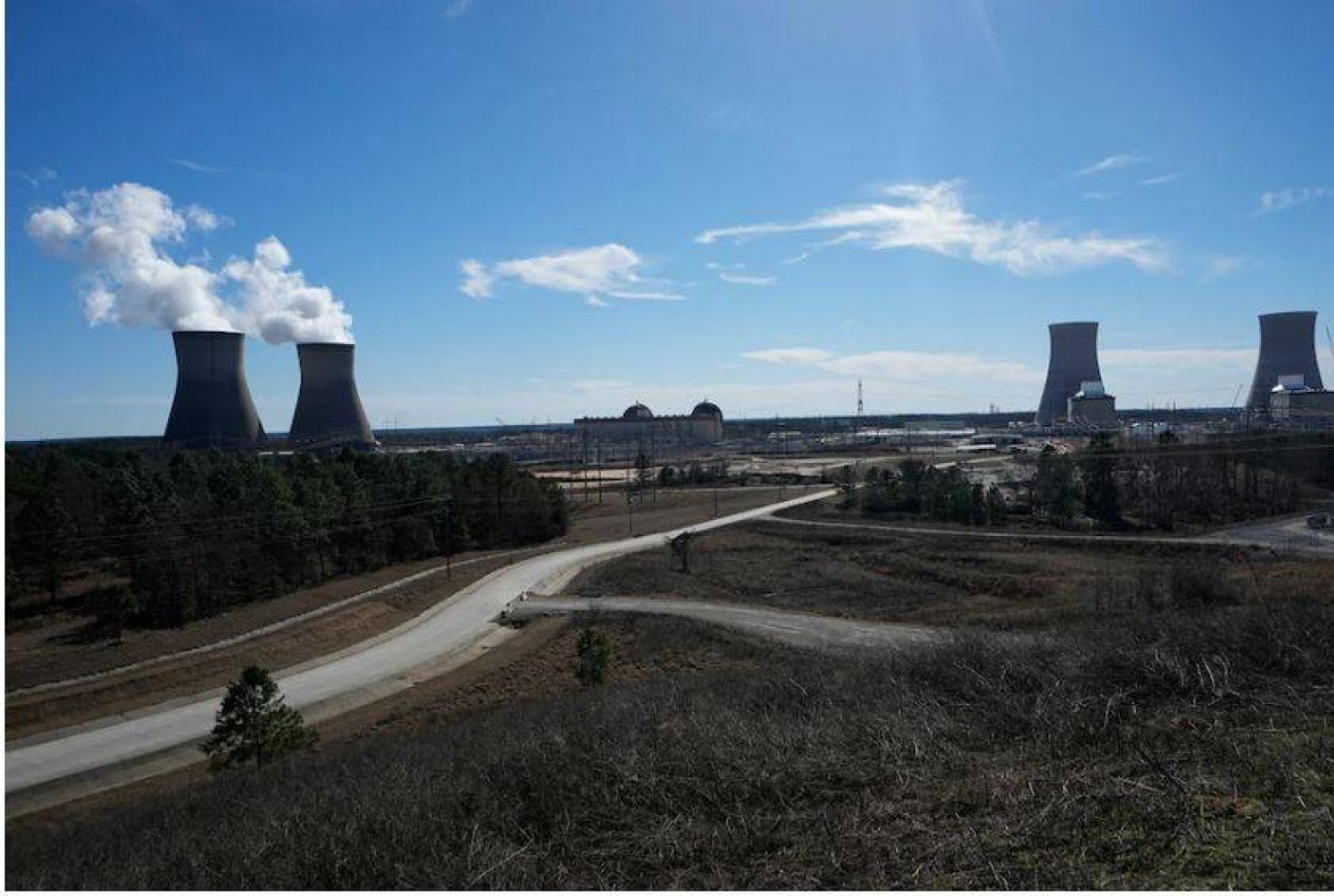 بايدن يوقّع تشريعاً يحظر استيراد اليورانيوم الروسي المخصب