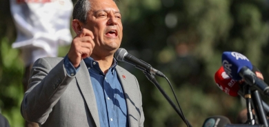 زعيم المعارضة التركية رفض ممارسات رؤساء بلديات تجاه اللافتات العربية