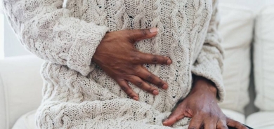 آلام المعدة المزمنة قد تشير للإصابة بأمراض خطيرة !؟