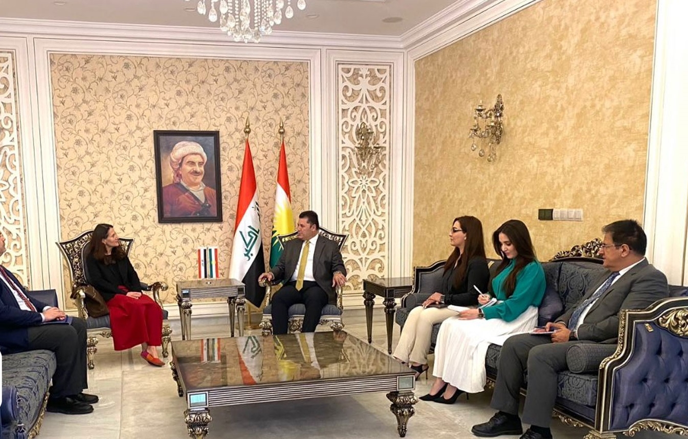 ديندار زيباري يستقبل رئيسة فريق (يونيتاد) بالوكالة