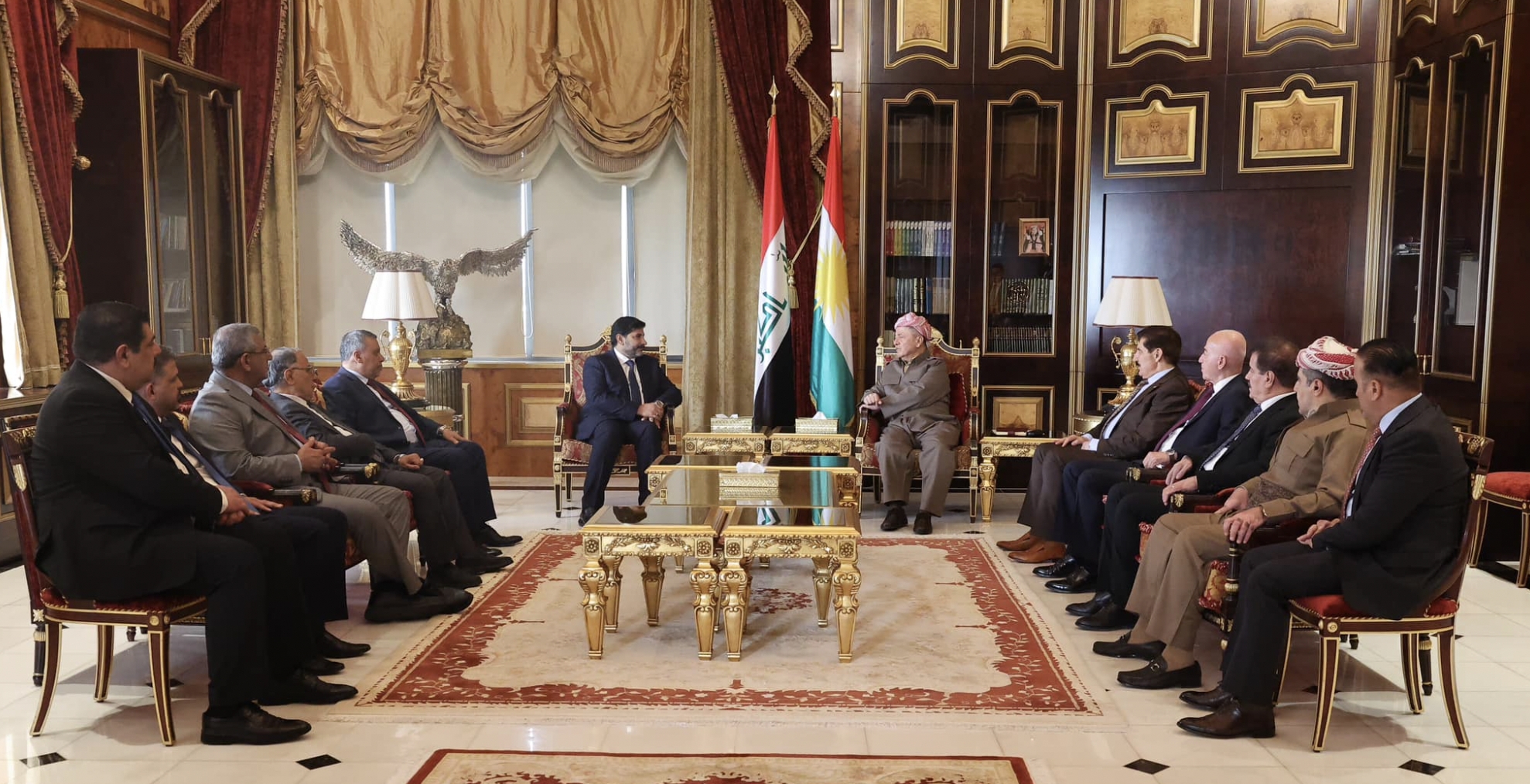 ســـەرۆک بـــارزانـــی پێشوازی لە شاندێکی باڵای حزبی دەعوەی تەنزیمی عێراق کرد