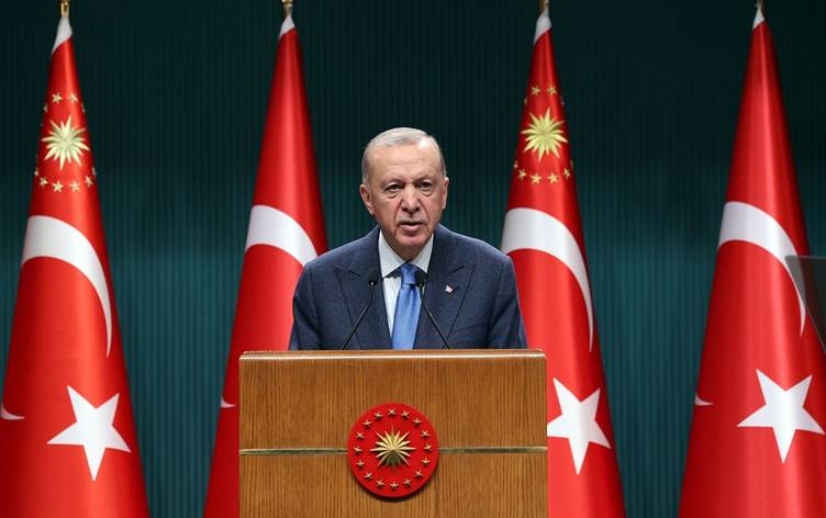 Erdogan: Divê destûreke bingehîn a nû û sivîl were amadekirin