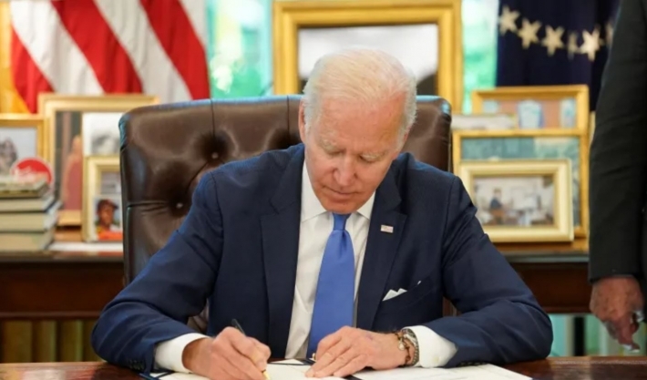 بايدن يمدد حالة الطوارئ في العراق لسنة أخرى