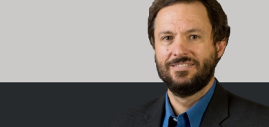 ستیڤن زونێس   پڕۆفیسۆری سیاسەتی ڕۆژهەڵاتی ناوەڕاست لە زانكۆی سان فرانسیسكۆ بۆ گوڵان:     ئەمریكا نایەوێت ناكۆكیی گەورە و كراوە لە نێوان هەولێر و بەغدا ڕوو بدات