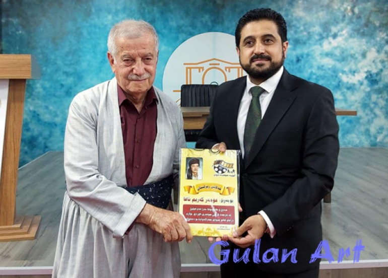 گروپی هونەری خێزان خەڵاتی ڕێزلێنانی بە ژمارەیەك هونەرمەند بەخشی