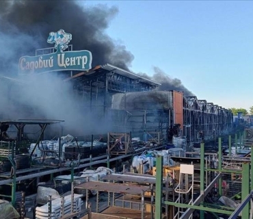 لە کاتی هێرشی ڕووسیا بۆ سەر فرۆشگایەک لە خارکیڤ، ١١ کەس کوژران و ٤٠ کەسیش بریندار بوون