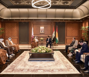 مەسرور بارزانی سەرۆکی حکوومەتی هەرێمی کوردستان  لەگەڵ شاندێکی قەتەڕی کۆ بووەوە