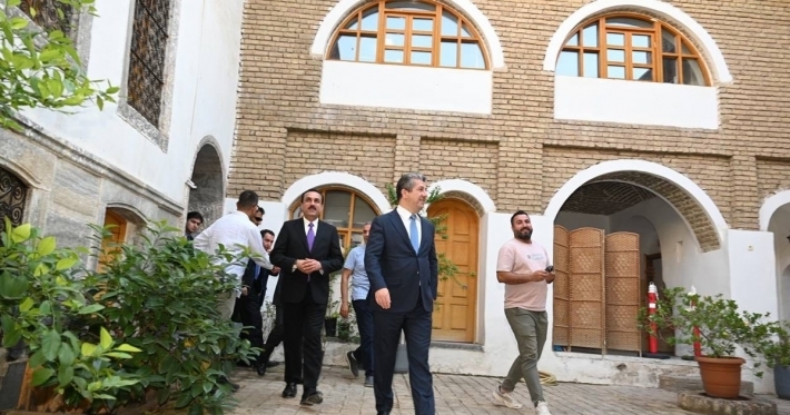 Serokwezîrê Herêma Kurdistanê serdana xebatên kolandin û nûjenkirina Keleha Hewlêrê kir