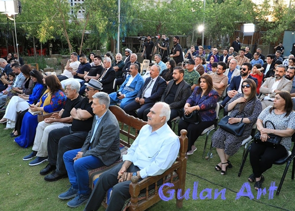 دەزگای ڕۆشنبیریی زانكۆی جیهان ئەكتەر و ستافی (ئادیابین)ی خەڵات كرد