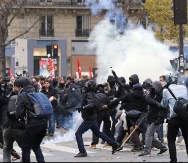 دەستگیرکردنی زیاتر لە ٢٠٠ چالاکوانی ژینگەپارێزی لە فەرەنسا