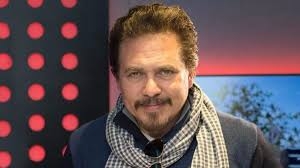 محمد رياض: المسرح والمسلسلات حققا لي إشباعاً فنياً