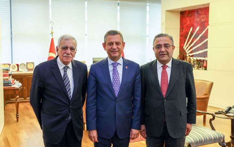 Ahmet Turk û Ozgur Ozel hevdîtinek kir