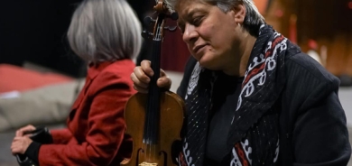 لە هۆڵەندا شانۆگەری(مۆسیقای سوور) نمایش دەكرێت