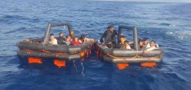 هێزەکانی پاسەوانی کەناراوەکان ٧٠ کۆچبەری نایاسایی ڕزگار کرد کە ٢١یان منداڵ بوون.