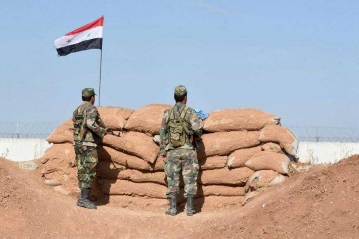 Encama êrîşa DAIŞê de 5 leşkerên ser bi Rejîma Sûriyê hatin kuştin