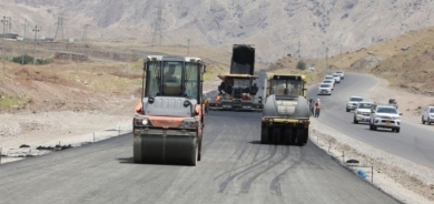 وزير الإعمار: تنفيذ 240 مشروع طرق بكلفة 900 مليار دينار في عهد الكابينة التاسعة