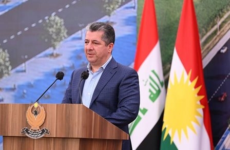 مسرور بارزاني يضع حجر الأساس للعلوة الحديثة في عقرة