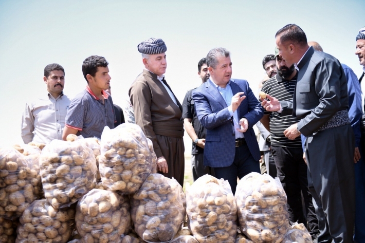 رئيس الحكومة مسرور بارزاني: سنقدم كل التسهيلات والدعم اللازم للمزارعين والفلاحين