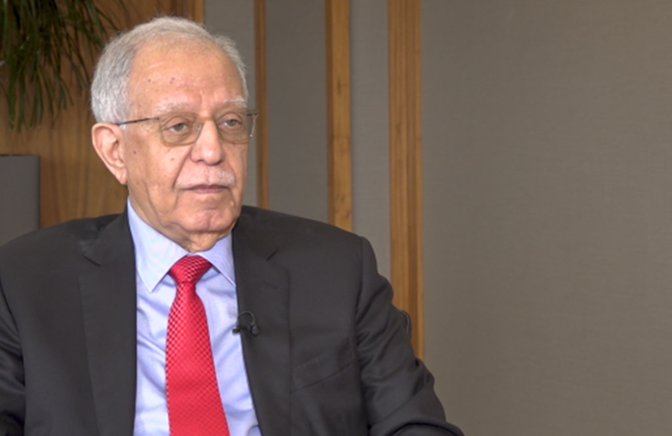 فخري كريم: تجلَّت شهامة مسعود بارزاني حين مرض طالباني فاستقبل عائلته واحتضنها