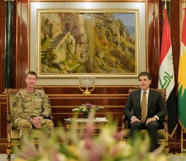 ســـه‌رۆكى هه‌رێمى كوردستان نێچيرڤان بارزانى و فەرماندەی گشتیی هاوپەیمانان جەخت له يه‌كخستنه‌وه‌ى هێزەکانی پێشمه‌رگه دەکەنەوە