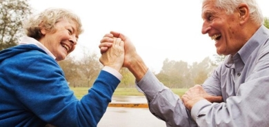 لماذا تعيش النساء أكثر من الرجال؟