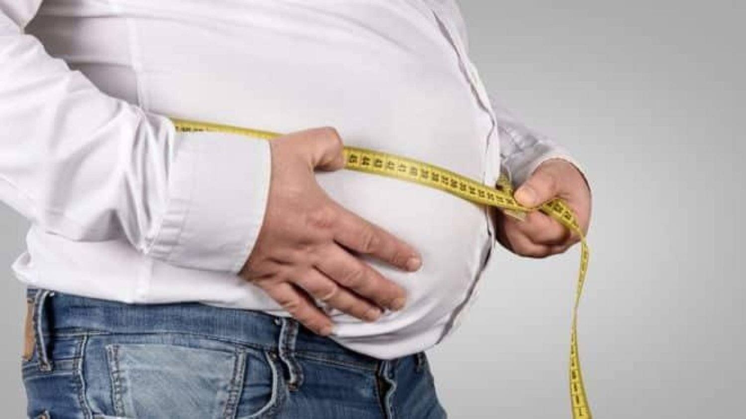 دراسة تطرح تفسيراً محتملاً للعلاقة «المعقدة» بين السمنة والسرطان